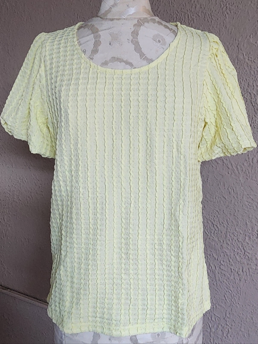 Grace Karin Pale Yellow Textured Short Sleeve Top NWT Small